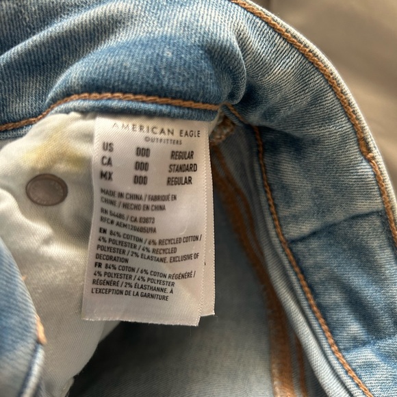 Women’s jeans - Picture 2 of 2